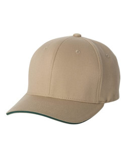 Casquette à visière sandwich 